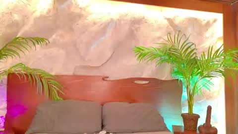 Alison Moon  online show from July 2026 10:23:01 PM