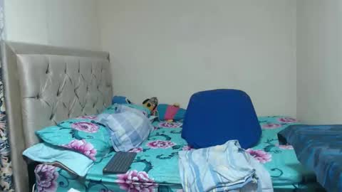 Snapshot of alisse27 chatting on January 2026 01:55:02 AM allise online show from January 2026 01:55:02 AM