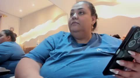 Alisson online show from May 2026 12:00:01 PM
