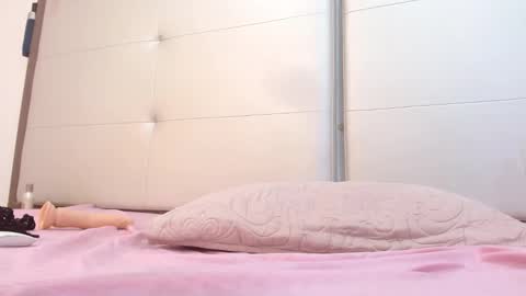 Snapshot of alisson_freckles chatting on December 2024 09:11:01 PM Alisson online show from December 2024 09:11:01 PM