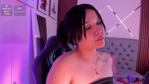 Snapshot of alisson_sanders chatting on May 2026 04:04:02 PM Alisson online show from May 2026 04:04:02 PM