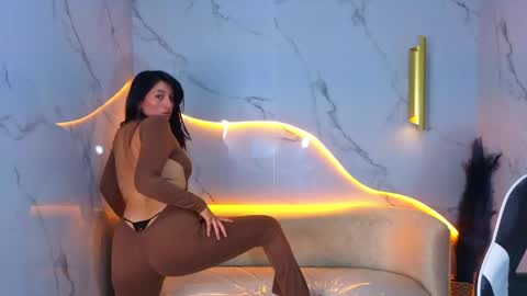 alisson_tx_ online show from May 2026 08:37:01 PM