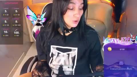 alisson_tx_ online show from June 2026 07:48:01 PM