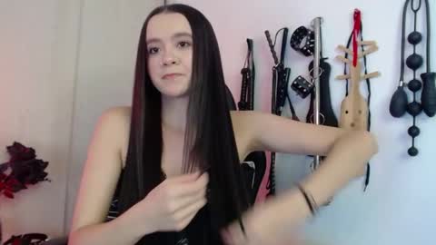 Alisson Beckett online show from May 2026 06:05:01 PM