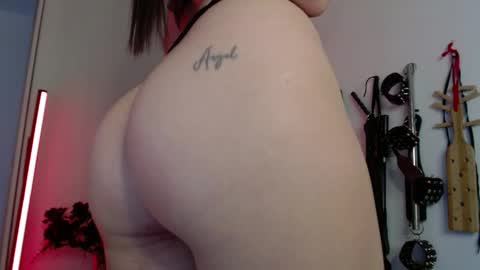 Alisson Beckett online show from June 2026 07:51:02 PM