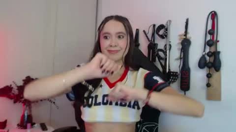 Alisson Beckett online show from July 2026 07:49:01 PM
