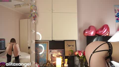 A L I T A online show from April 2026 05:21:02 PM