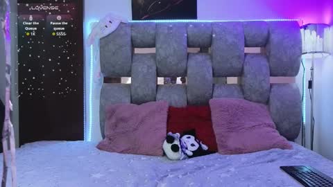 alix_kitty_ online show from March 2026 10:20:01 PM