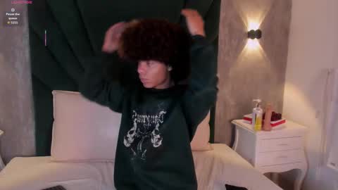 Snapshot of alixiis_etereo chatting on February 2026 06:59:02 PM Alexis Etereo online show from February 2026 06:59:02 PM