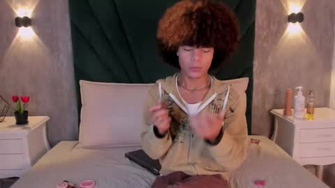 Snapshot of alixiis_etereo chatting on February 2026 07:21:02 PM Alexis Etereo online show from February 2026 07:21:02 PM