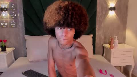 Snapshot of alixiis_etereo chatting on February 2026 07:32:02 PM Alexis Etereo online show from February 2026 07:32:02 PM