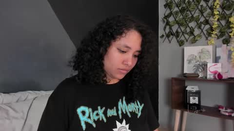 Snapshot of alixon_fiore5 chatting on December 2024 02:14:02 PM alixon online show from December 2024 02:14:02 PM