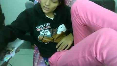 Snapshot of alixxe_ chatting on December 2025 06:18:01 AM alixxe_ online show from December 2025 06:18:01 AM