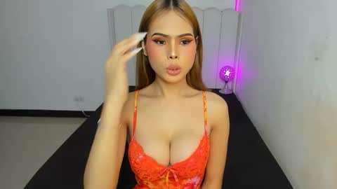 hello your lovely ALIYAH online show from March 2026 09:47:02 PM