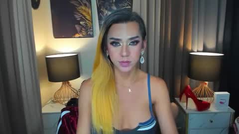 Snapshot of aliyahdeluxx chatting on December 2024 02:02:02 AM aliyah online show from December 2024 02:02:02 AM