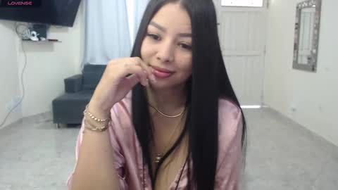 Snapshot of alizee_rae chatting on November 2025 03:01:01 PM alizee_rae online show from November 2025 03:01:01 PM