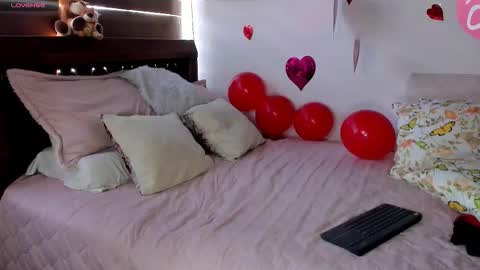 Snapshot of alizmarias chatting on September 2025 03:02:02 PM Andrea..... online show from September 2025 03:02:02 PM