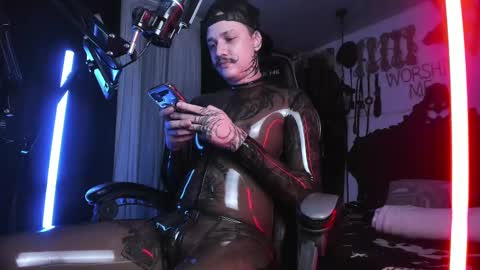   online show from March 2025 01:01:02 AM