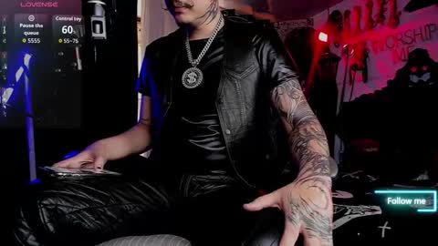   online show from November 2025 06:21:01 PM