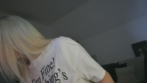 Snapshot of allayah chatting on January 2025 08:18:02 AM A day u didnt smile is a lost day online show from January 2025 08:18:02 AM