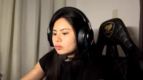 Snapshot of alleendellos chatting on January 2026 07:11:01 PM Rina online show from January 2026 07:11:01 PM