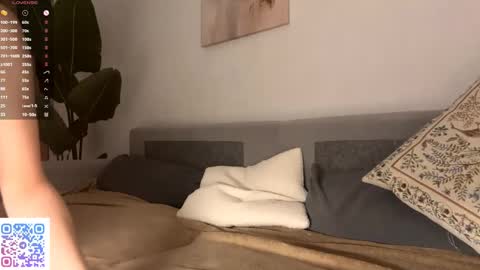 Snapshot of allegraschroeter chatting on April 2026 06:34:01 PM Anna online show from April 2026 06:34:01 PM