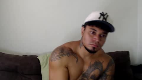 allen_ferrer10 online show from May 2026 03:31:02 PM