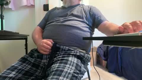 Snapshot of allergictochat chatting on June 2026 12:42:01 AM Allergictolove online show from June 2026 12:42:01 AM