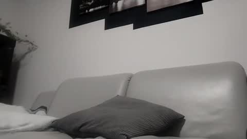 Snapshot of alles594462 chatting on March 2025 04:27:02 AM alles594462 online show from March 2025 04:27:02 AM