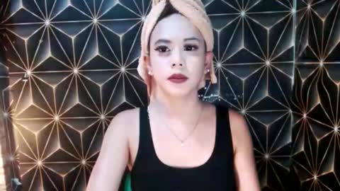 Lavinia  online show from December 2025 03:00:01 AM