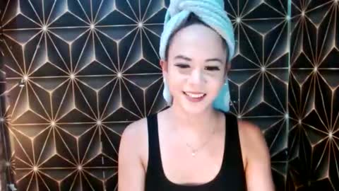 Lavinia  online show from December 2025 04:47:02 PM