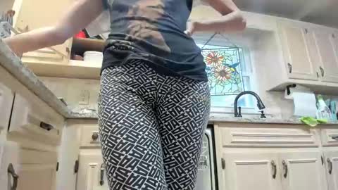 Snapshot of allgood4u chatting on January 2025 05:04:02 PM wishlist on bio online show from January 2025 05:04:02 PM