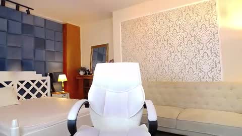 Snapshot of alliana_joy chatting on March 2025 08:38:02 AM Alliana online show from March 2025 08:38:02 AM