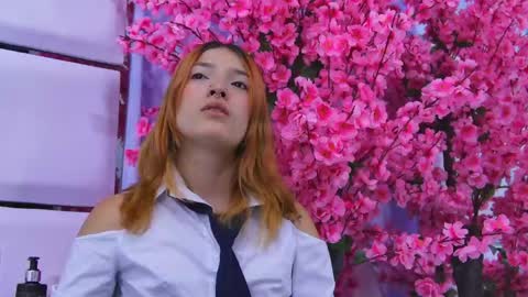 Snapshot of alliciakim chatting on April 2026 12:21:02 PM Allicia online show from April 2026 12:21:02 PM