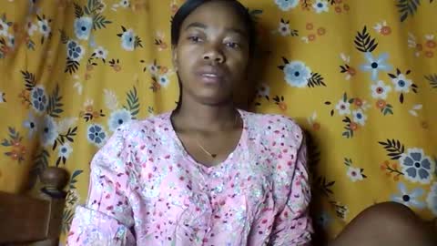 Snapshot of alliciax632770q chatting on April 2026 11:25:02 PM alliciax632770q online show from April 2026 11:25:02 PM