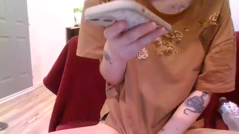 alliebearx online show from February 2025 05:47:02 PM