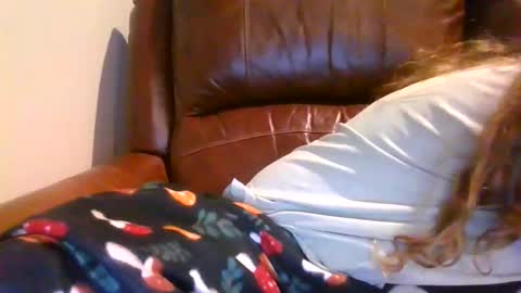 Snapshot of alliebearx chatting on November 2025 05:29:02 AM alliebearx online show from November 2025 05:29:02 AM