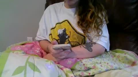 Snapshot of alliebearx chatting on January 2026 06:21:01 PM alliebearx online show from January 2026 06:21:01 PM