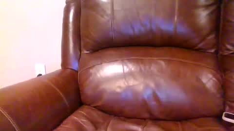 Snapshot of alliebearx chatting on January 2026 03:05:02 PM alliebearx online show from January 2026 03:05:02 PM