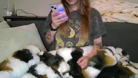 Snapshot of alliebearx chatting on April 2026 05:34:01 AM alliebearx online show from April 2026 05:34:01 AM