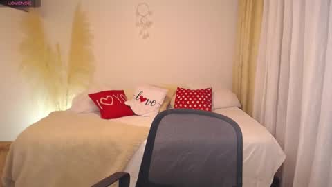 Allie  online show from March 2026 06:37:02 PM