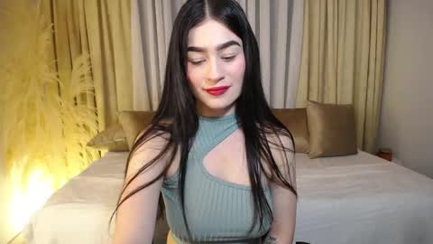 Snapshot of allierose_ chatting on June 2026 02:12:02 PM Allie online show from June 2026 02:12:02 PM