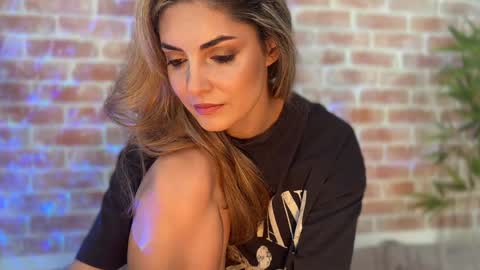 Allie online show from December 2024 11:07:01 AM