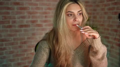 Allie online show from December 2024 01:45:02 PM