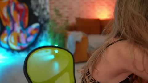 Allie online show from February 2025 12:36:01 PM