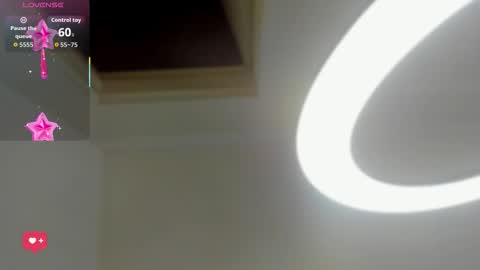    online show from September 2025 10:15:01 AM