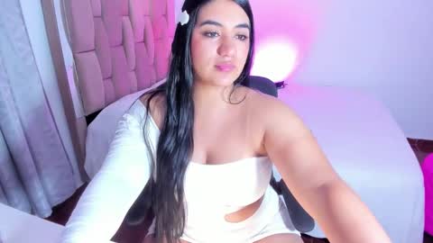 Snapshot of allison22_ chatting on February 2026 05:14:01 AM allison22_ online show from February 2026 05:14:01 AM