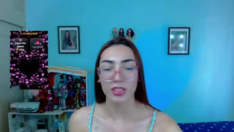 Snapshot of allisonblossom chatting on April 2026 07:12:01 PM online show from April 2026 07:12:01 PM