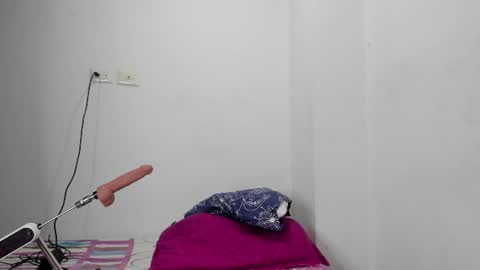 AllisonJustin online show from August 2026 04:04:02 AM