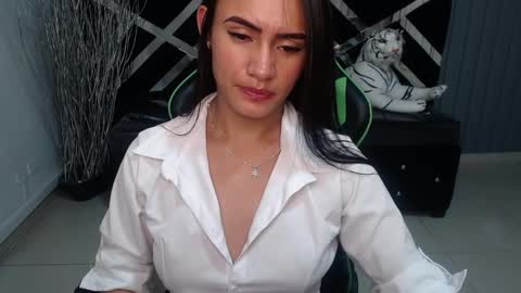 Allisson online show from January 2025 09:33:02 AM